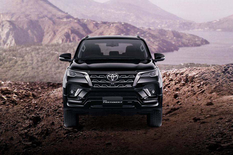 Toyota Fortuner Full Front View