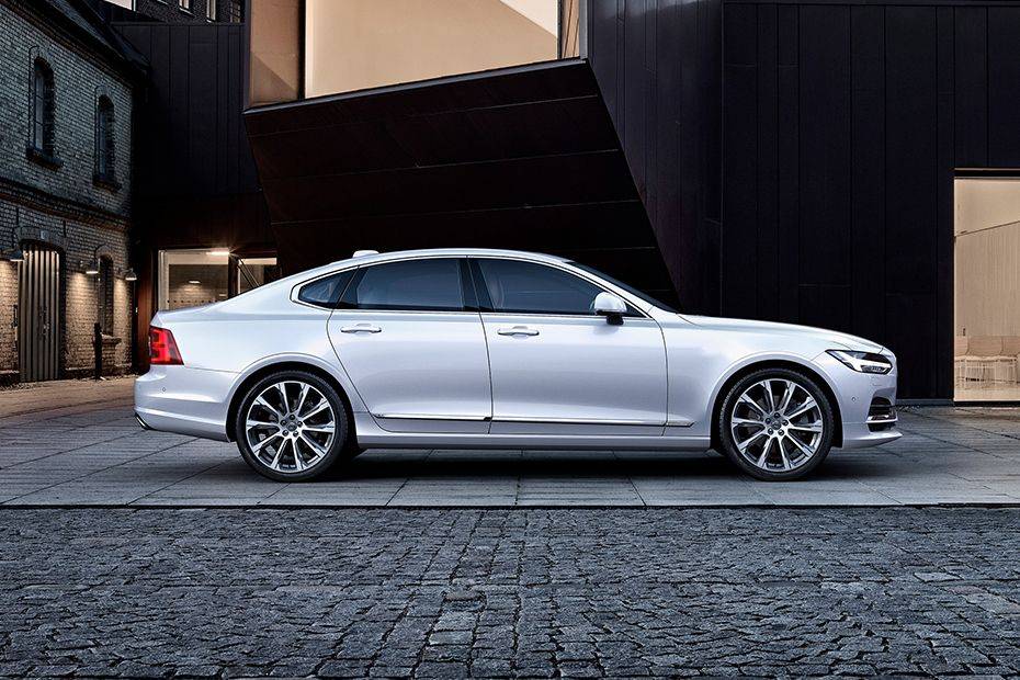 Volvo S90 Images - Check Interior & Exterior Photos | OtO