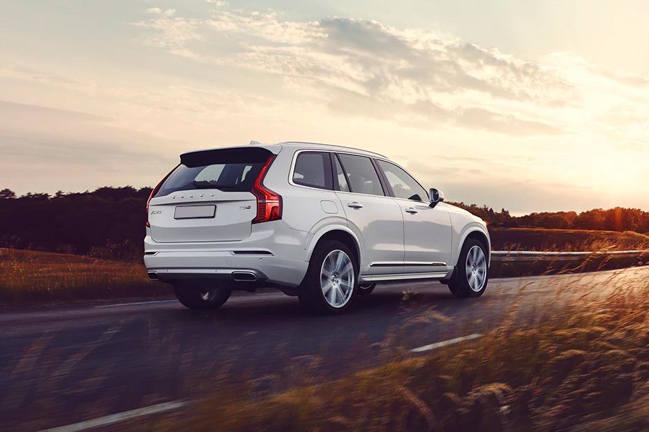 Tampak belakang XC90 Tampak belakang XC90