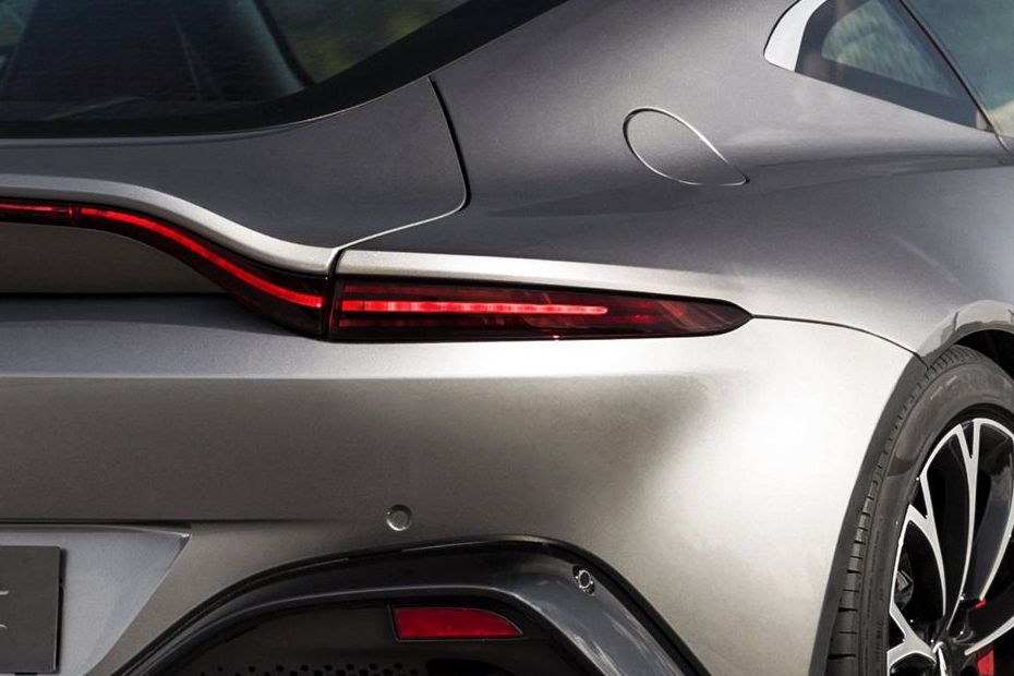 Aston Martin Vantage Tail Light
