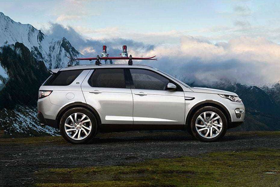 Tampak kanan Land Rover Discovery Sport Tampak kanan Land Rover Discovery Sport
