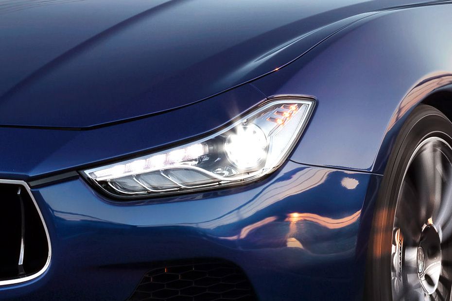 Maserati Ghibli Headlight