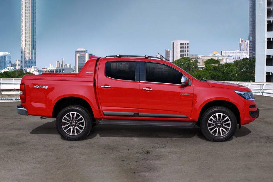 Tampak kanan Chevrolet Colorado Tampak kanan Chevrolet Colorado