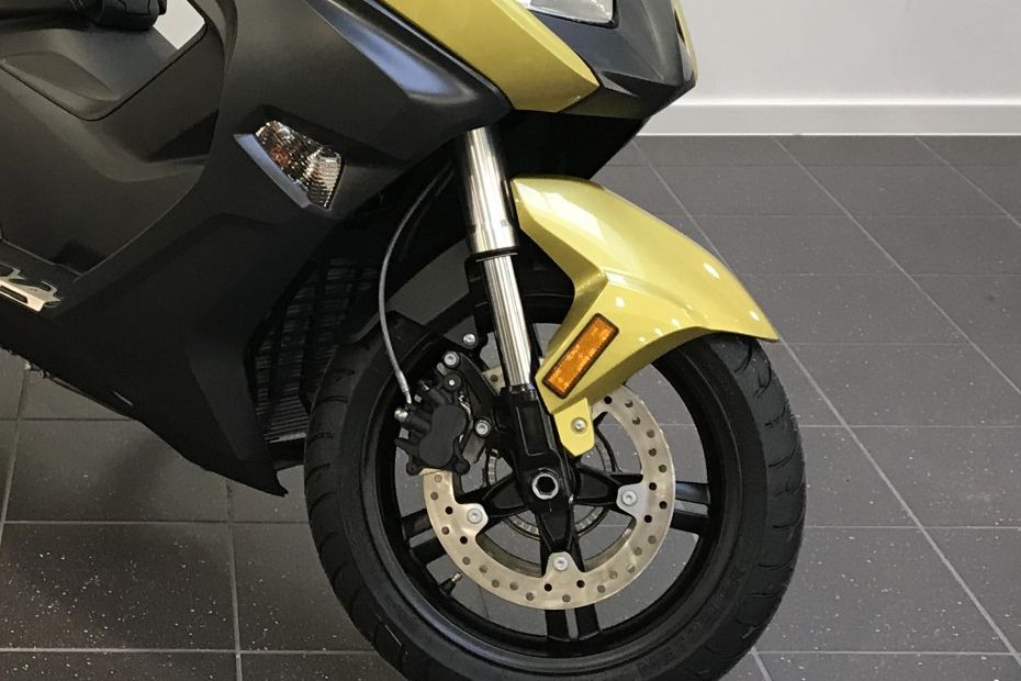 BMW C 650 Sport Front Brake BMW C 650 Sport Front Brake