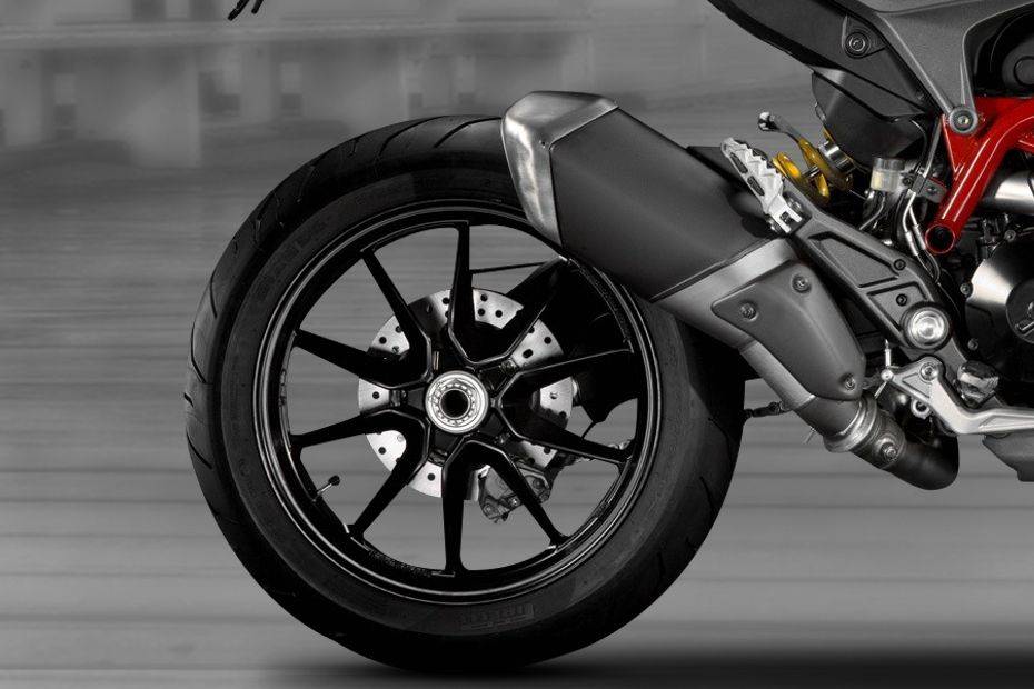 ban belakang Ducati Hypermotard ban belakang Ducati Hypermotard