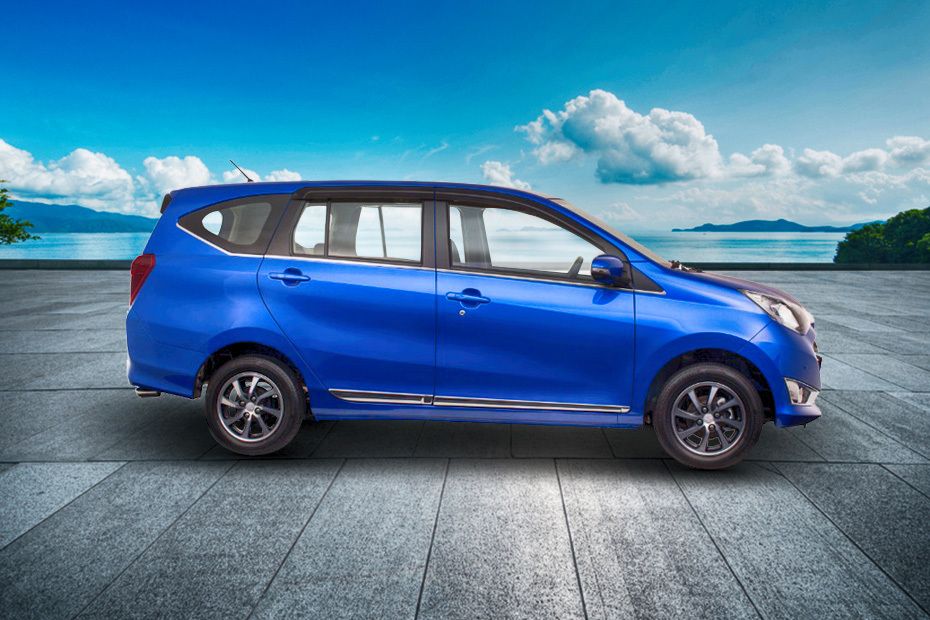 Daihatsu Sigra (2016-2018) Drivers Sideview Daihatsu Sigra (2016-2018) Drivers Sideview