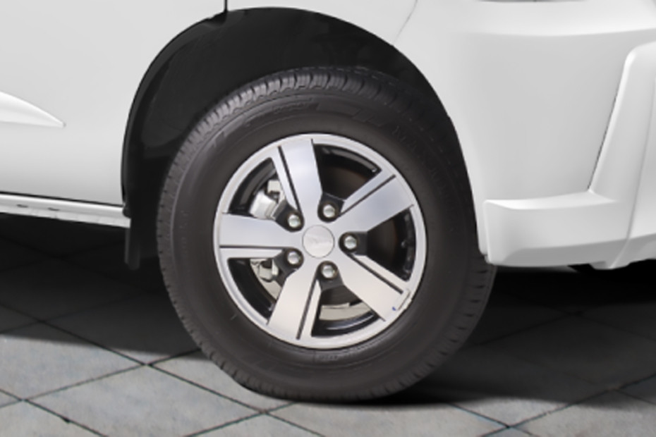 Daihatsu Gran Max MB Wheel Daihatsu Gran Max MB Wheel