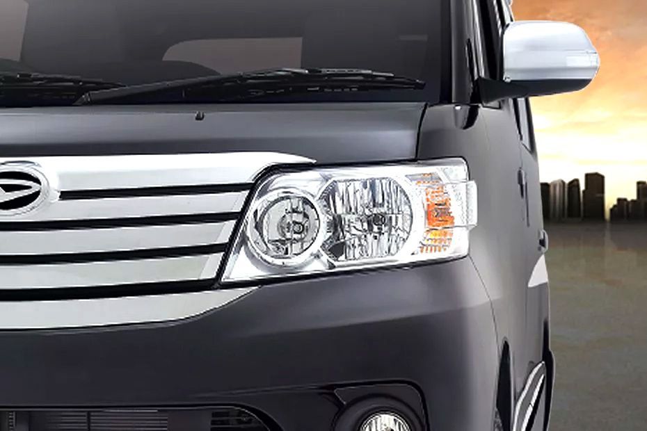 Daihatsu Luxio Headlight