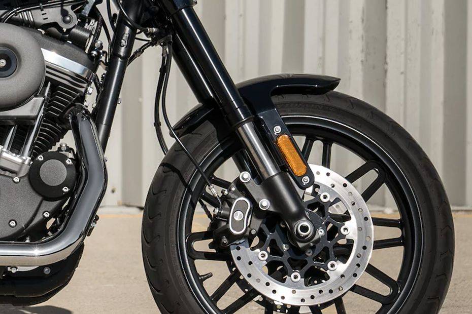 Rem depan Harley Davidson Roadster Rem depan Harley Davidson Roadster