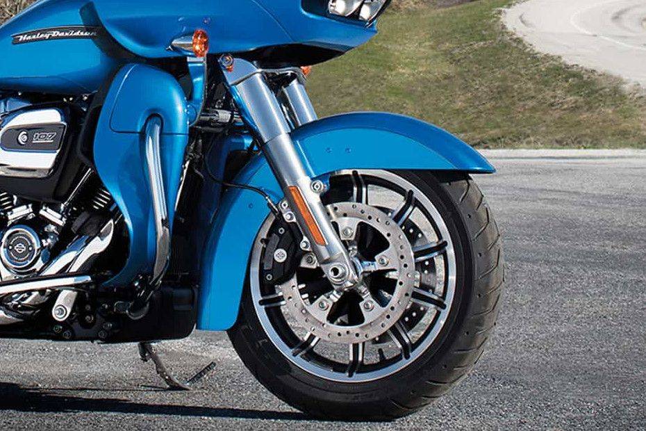 Ban depan Harley Davidson Road Glide Ultra Ban depan Harley Davidson Road Glide Ultra
