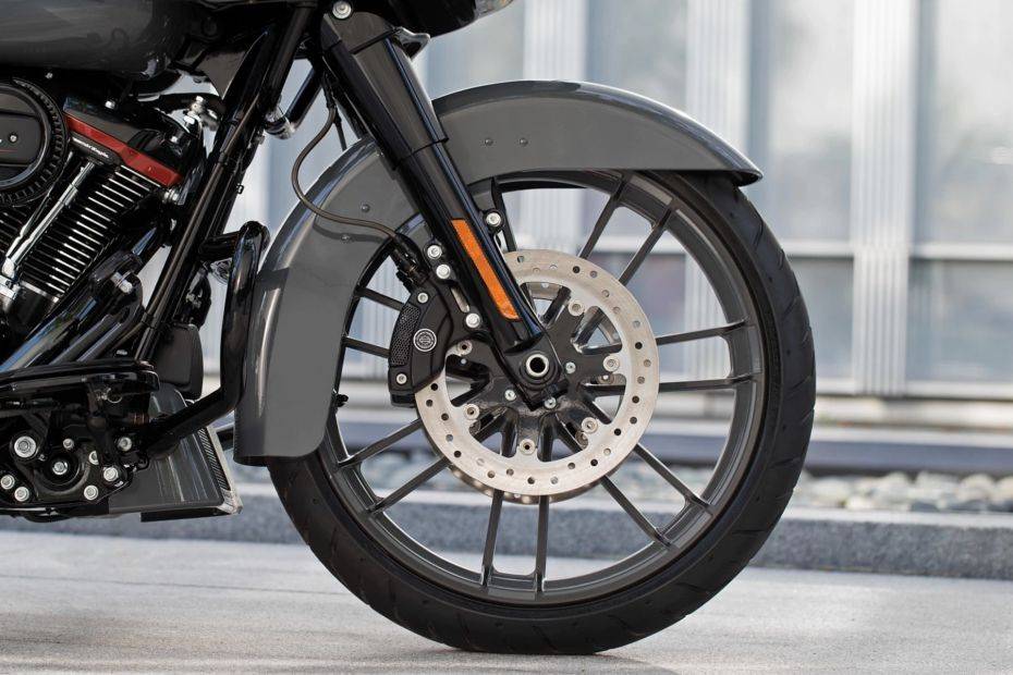 Ban depan Harley Davidson CVO Road Glide Ban depan Harley Davidson CVO Road Glide