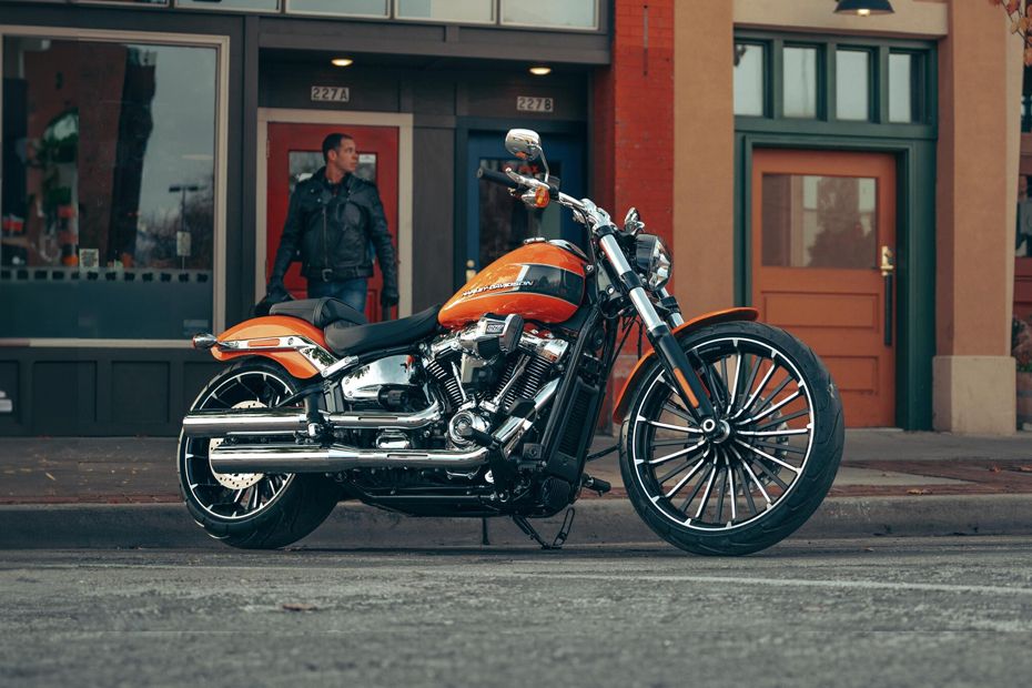 Motor Harley Davidson Breakout 117 2023 di Indonesia
