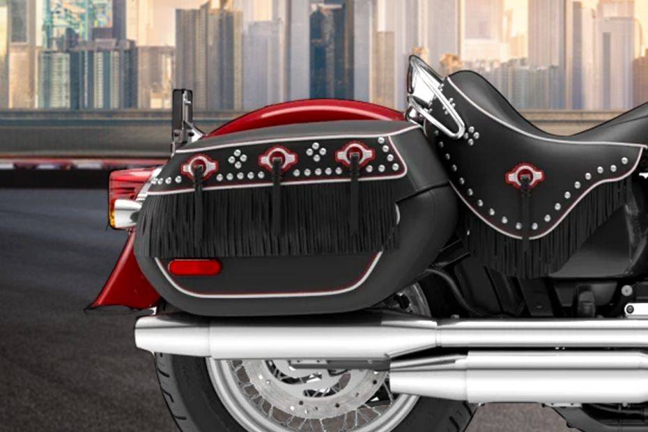 Harley Davidson Hydra-Glide Revival Tempat penyimpanan