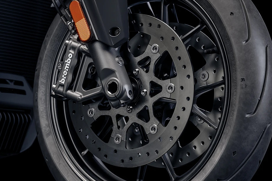 Harley Davidson Pan America 1250 ST Rem depan Harley Davidson Pan America 1250 ST Rem depan