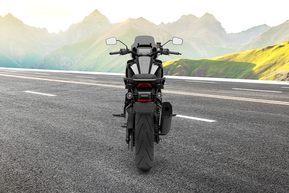 Tampak belakang Harley Davidson Pan America 1250 ST