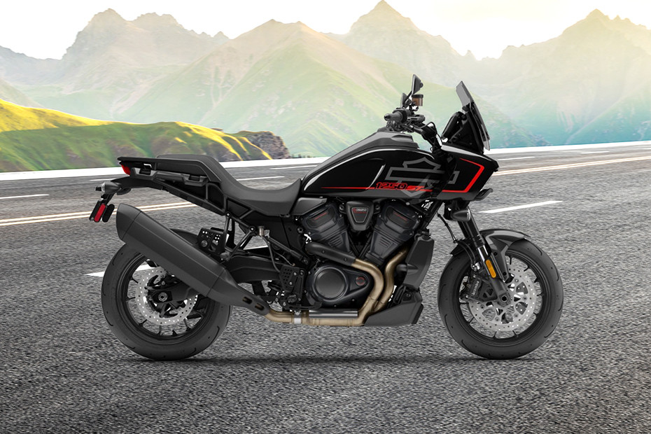 Samping kanan Harley Davidson Pan America 1250 ST