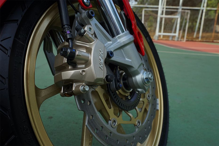 Rem depan Honda CBR250RR Rem depan Honda CBR250RR