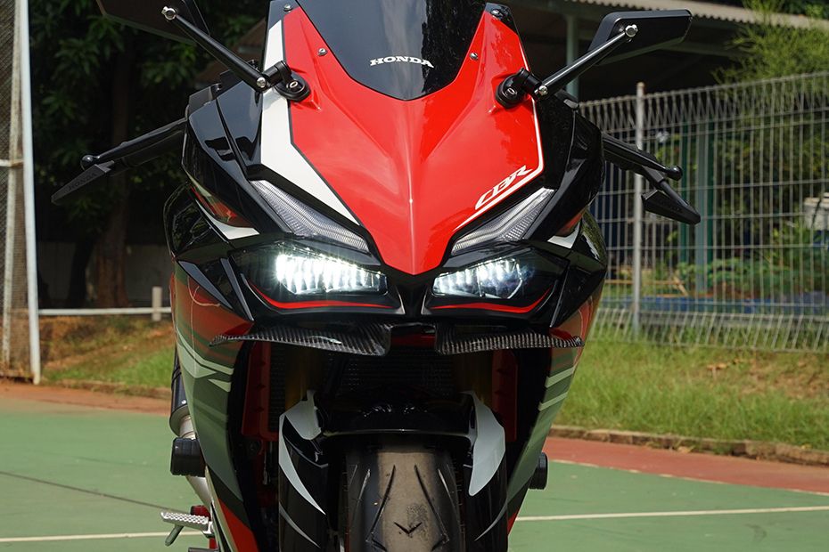 Lampu depan Honda CBR250RR Lampu depan Honda CBR250RR