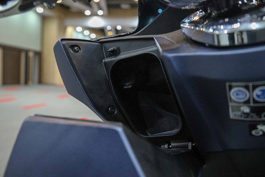 Honda PCX160 Glove Boxscooter Honda PCX160 Glove Boxscooter