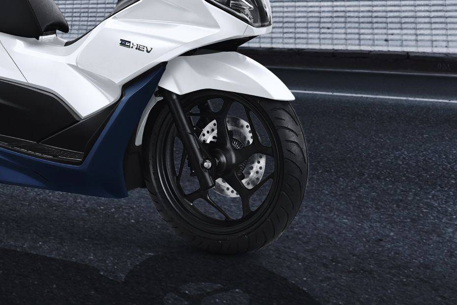Honda PCX eHEV Front Tyre Honda PCX eHEV Front Tyre