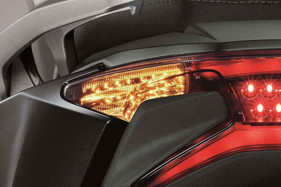 Lampu sein samping belakang Honda Forza 250 Lampu sein samping belakang Honda Forza 250