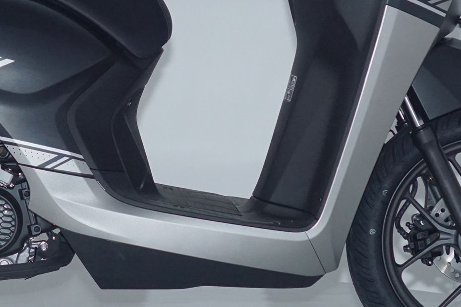 Honda Genio Leg Spacescooter Honda Genio Leg Spacescooter