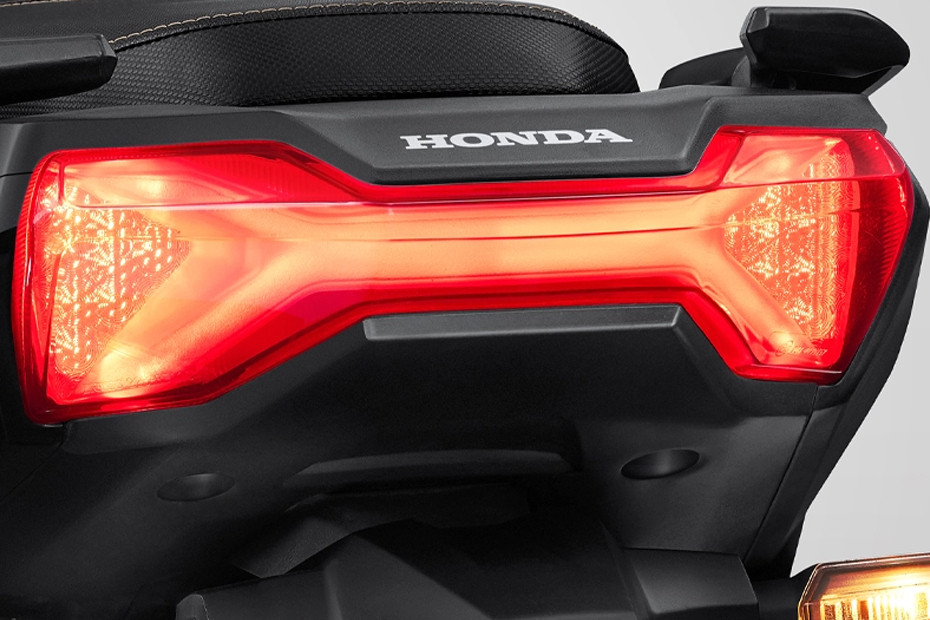 Honda ADV 160 Lampu belakang Honda ADV 160 Lampu belakang