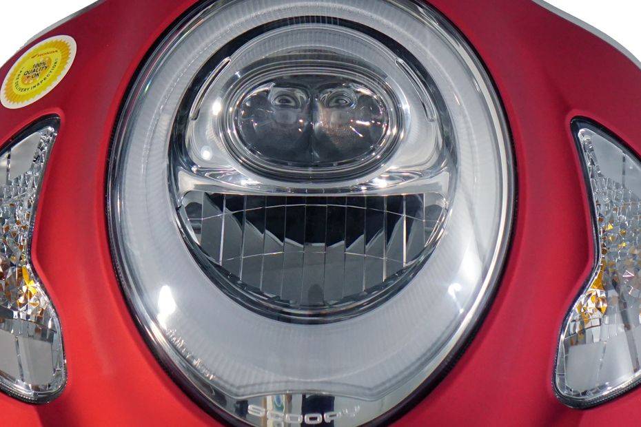 Honda Scoopy Head Light View Honda Scoopy Head Light View