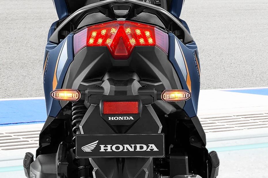 Lampu sein samping belakang Honda Vario 125 Lampu sein samping belakang Honda Vario 125