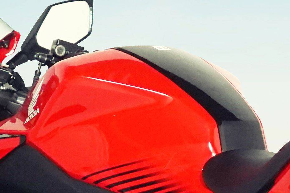 Honda CBR150R Fuel Tank View Honda CBR150R Fuel Tank View