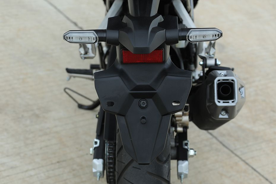 Lampu sein samping belakang Honda CBR150R Lampu sein samping belakang Honda CBR150R