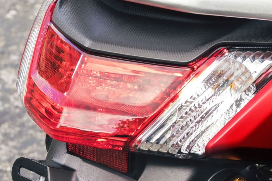 Lampu belakang Yamaha Nmax (2015-2017) Lampu belakang Yamaha Nmax (2015-2017)