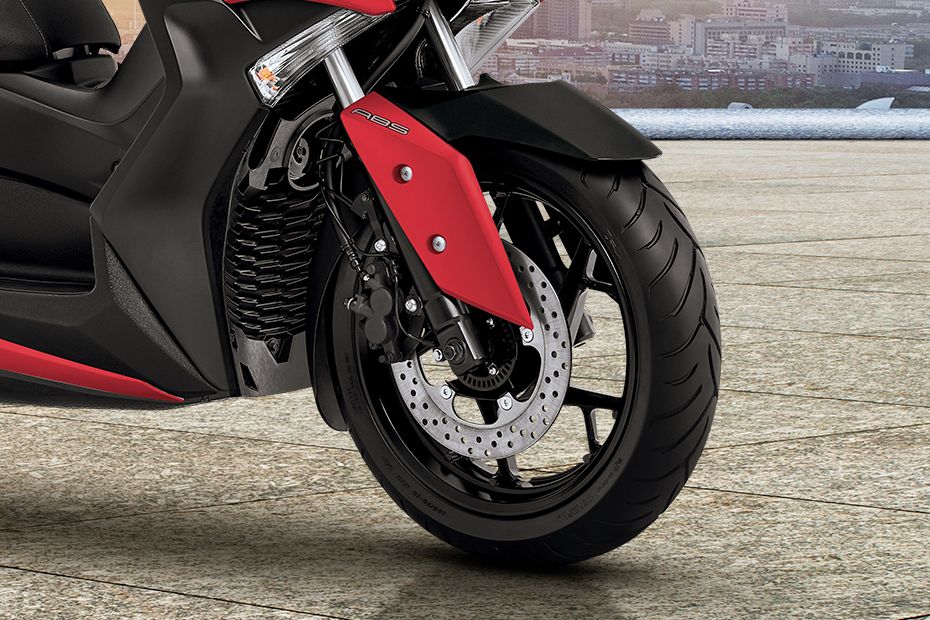 Ban depan Yamaha XMax Ban depan Yamaha XMax