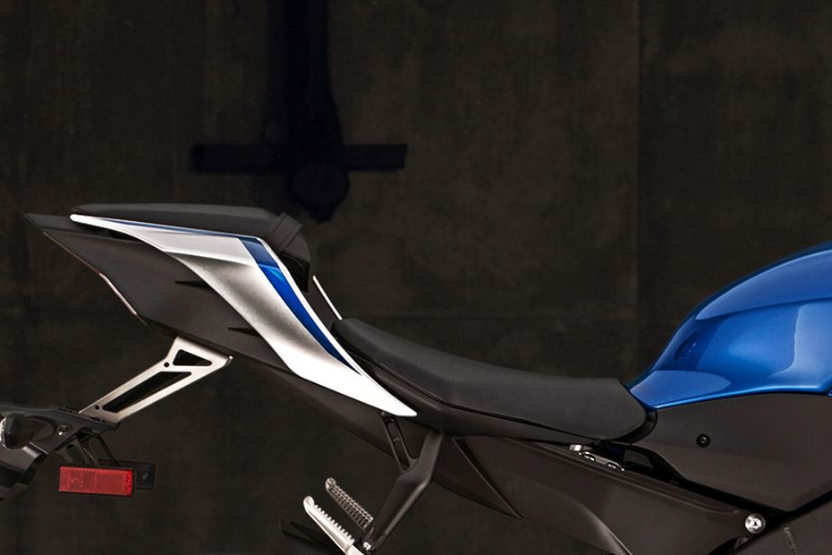 Yamaha R6 2018 Rider Seat View
