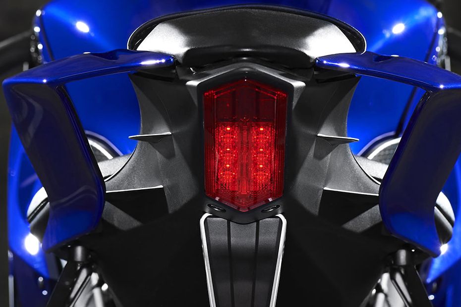Yamaha R6 2018 Tail Light View