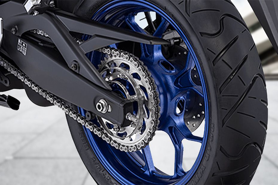 Yamaha YZF R25 Rear Tyre Yamaha YZF R25 Rear Tyre
