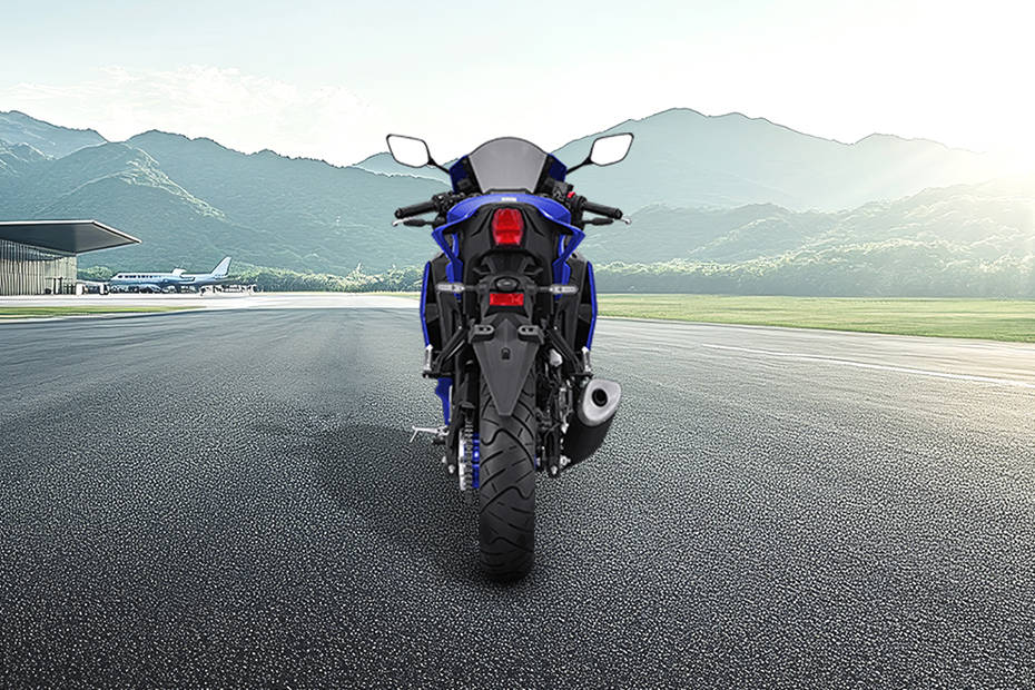 Yamaha YZF R25 Rear Viewfull Image Yamaha YZF R25 Rear Viewfull Image
