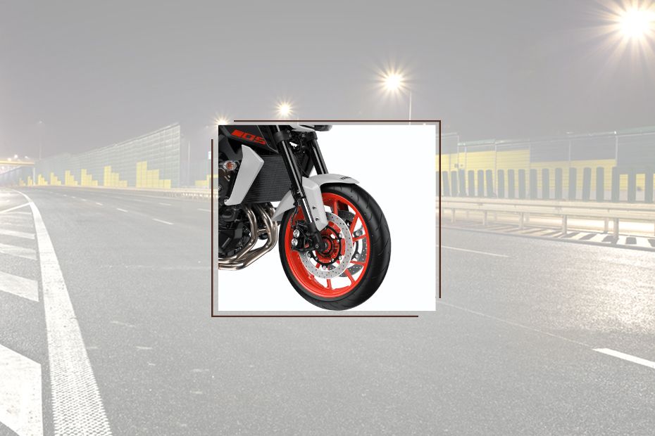 Ban depan Yamaha MT-09 2020 Ban depan Yamaha MT-09 2020