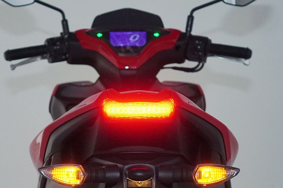 Lampu belakang Yamaha Aerox Connected Lampu belakang Yamaha Aerox Connected