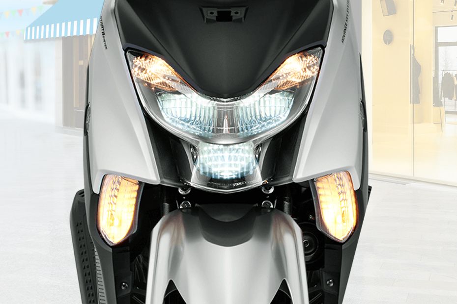 Lampu depan Yamaha Gear 125 Lampu depan Yamaha Gear 125