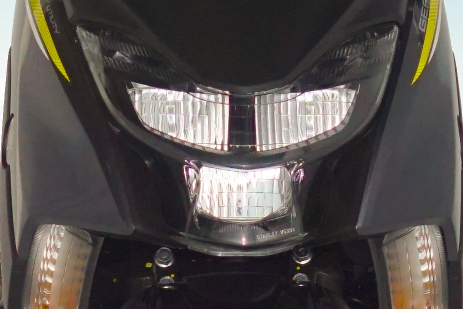 Yamaha Gear 125 Head Light View Yamaha Gear 125 Head Light View