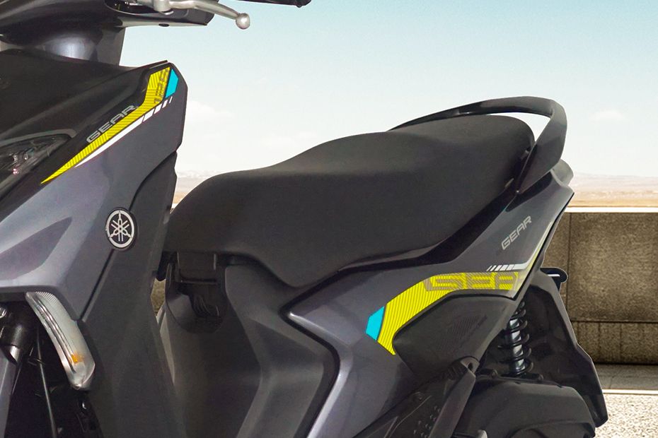 Yamaha Gear 125 Rider Seat View Yamaha Gear 125 Rider Seat View