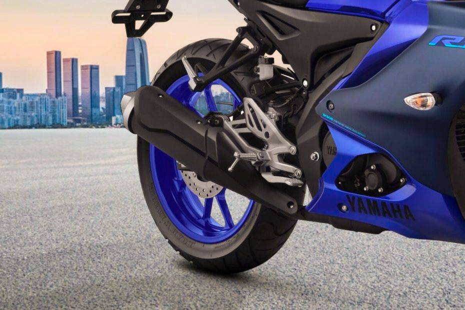 ban belakang Yamaha R15 Connected ban belakang Yamaha R15 Connected