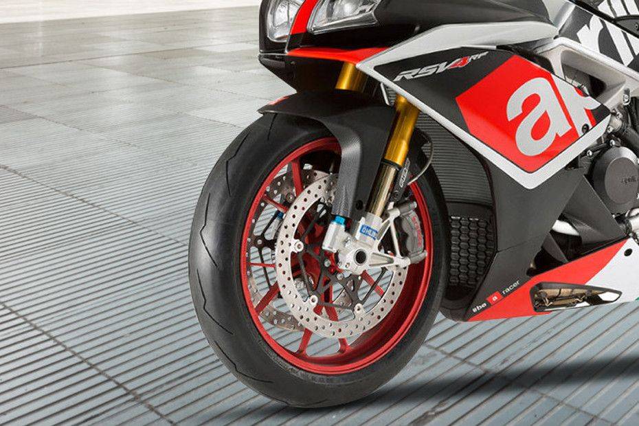 Ban depan Aprilia RSV4 RF Ban depan Aprilia RSV4 RF