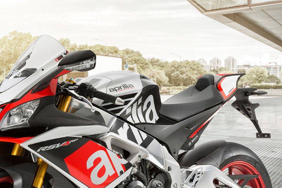 Aprilia rsv4r 2010