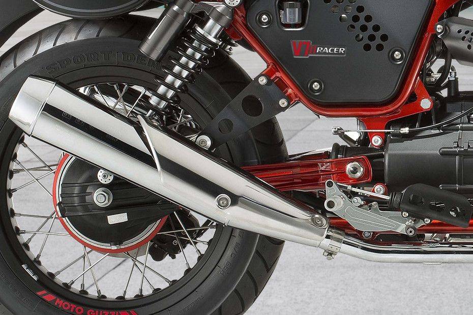 Moto Guzzi V7 II Racer Exhaust View Moto Guzzi V7 II Racer Exhaust View