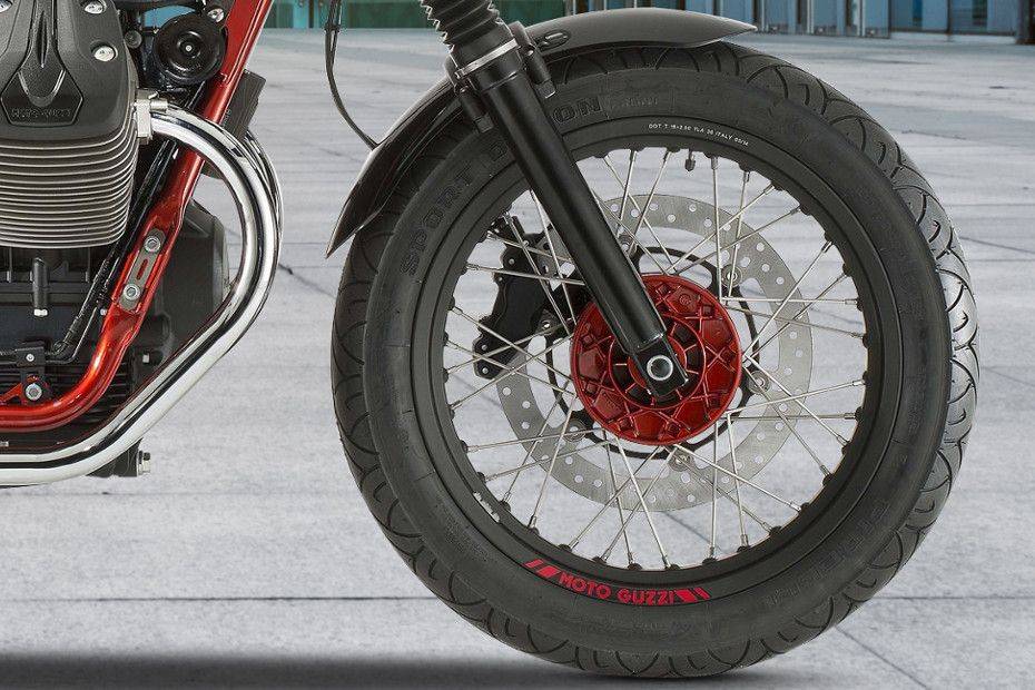 Moto Guzzi V7 II Racer Front Tyre Moto Guzzi V7 II Racer Front Tyre