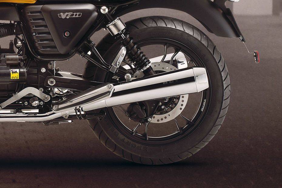 Moto Guzzi V7 II Stone Rear Tyre Moto Guzzi V7 II Stone Rear Tyre