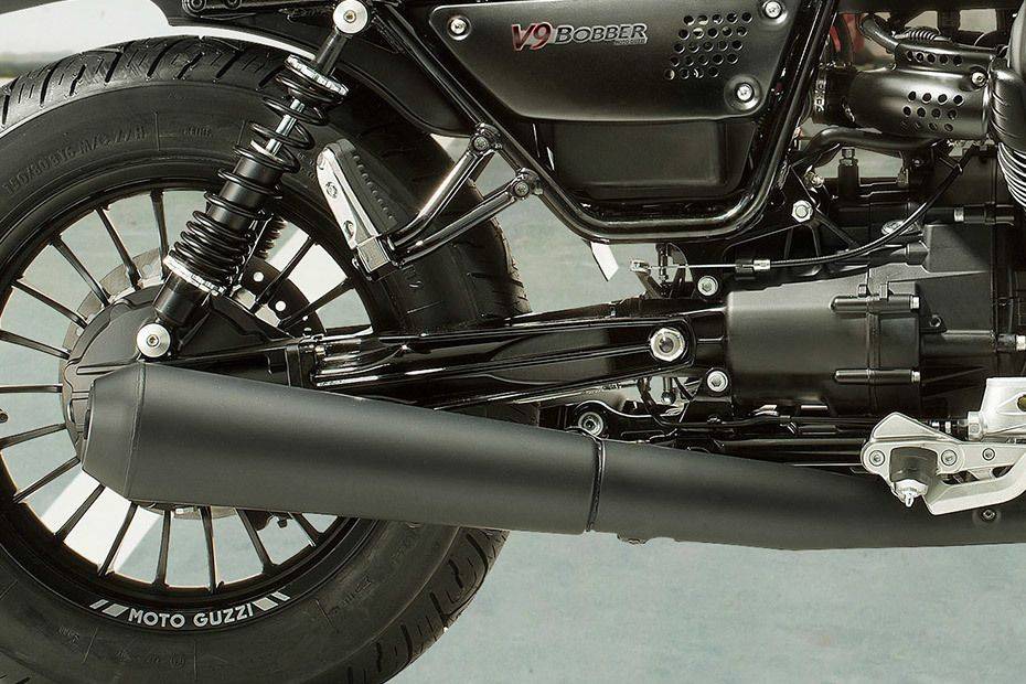 Moto Guzzi V9 Bobber Exhaust View Moto Guzzi V9 Bobber Exhaust View