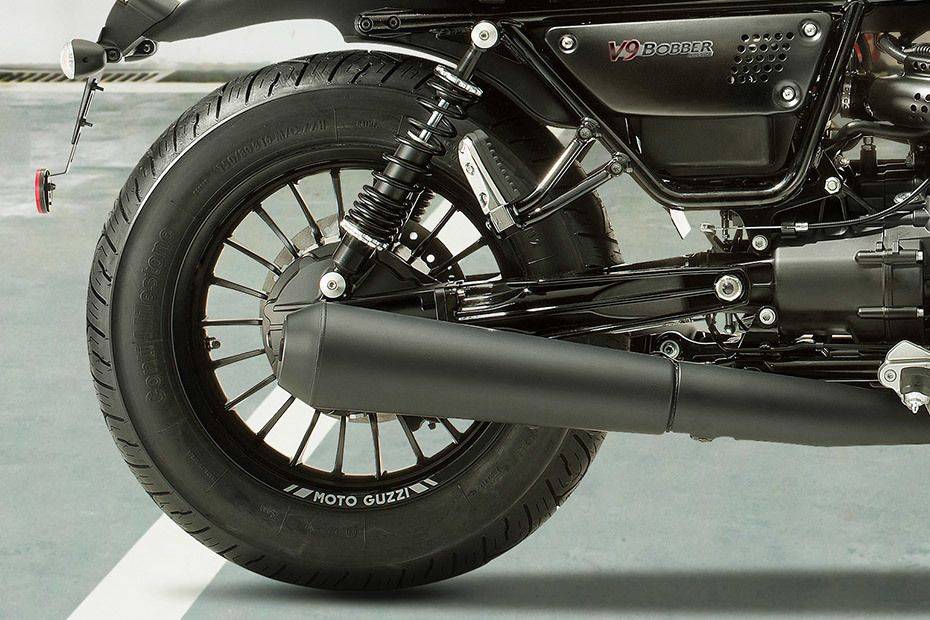 Moto Guzzi V9 Bobber Rear Tyre Moto Guzzi V9 Bobber Rear Tyre